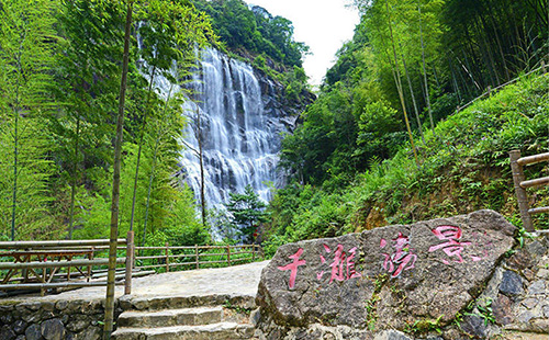 从化溪头村